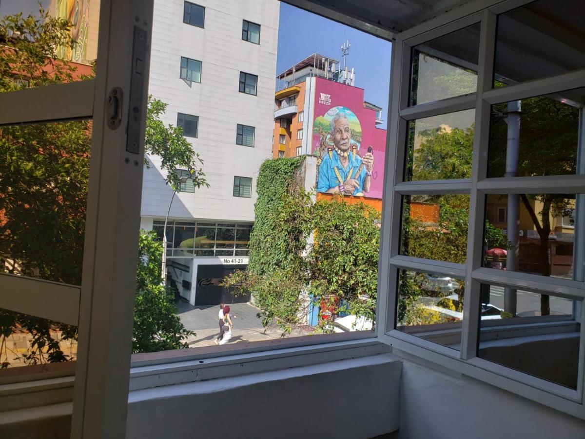 Nuevo Y Lujoso Por El Lleras Apartment Medellin