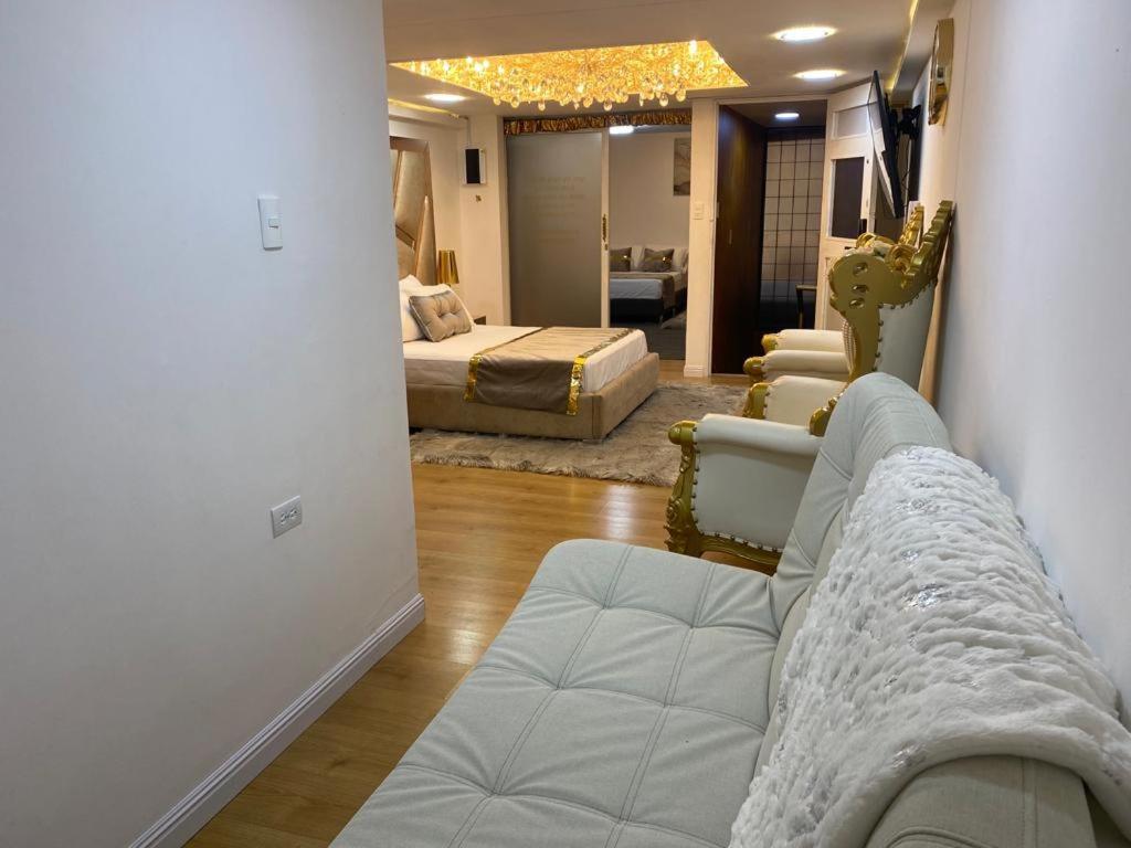 Nuevo Y Lujoso Por El Lleras Apartment Medellin